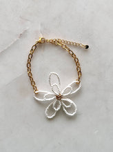Afbeelding in Gallery-weergave laden, Armband - White Flower