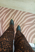 Afbeelding in Gallery-weergave laden, Droogloopmat - Brown Zebra