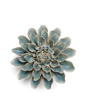 Afbeelding in Gallery-weergave laden, Keramische bloem - Blue Dahlia