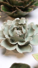 Afbeelding in Gallery-weergave laden, Keramische bloem - Green Rose