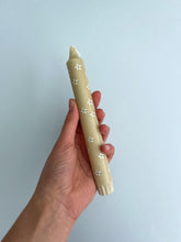 Afbeelding in Gallery-weergave laden, Dinerkaars Daisy Pistache