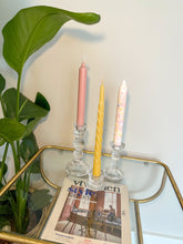 Afbeelding in Gallery-weergave laden, Swirl Dinerkaars Geel