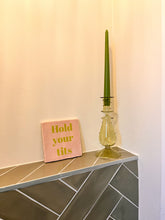 Afbeelding in Gallery-weergave laden, Tegeltje - Roze - Hold your tits