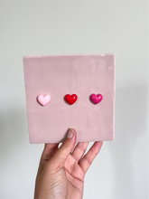 Afbeelding in Gallery-weergave laden, Tegeltje - 3D - Roze - Hartjes
