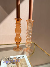 Afbeelding in Gallery-weergave laden, Classic Glazen Kandelaar Coral
